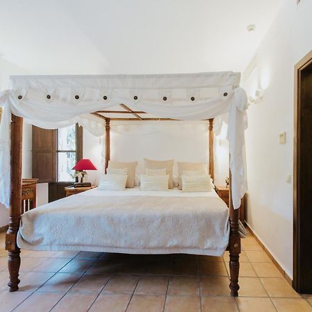 Villa & Guesthouse Paissa D'En Bernat Cala Tarida  Esterno foto