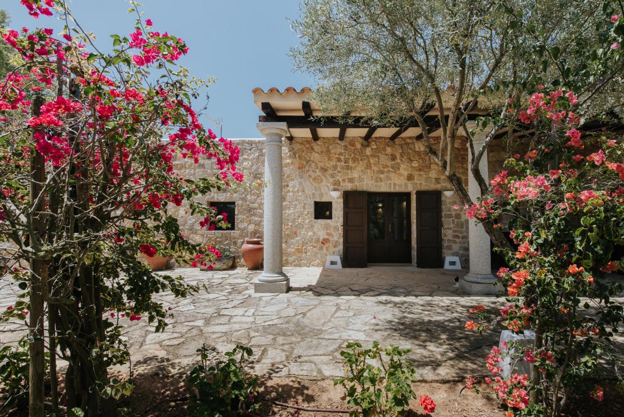 Villa & Guesthouse Paissa D'En Bernat Cala Tarida  Esterno foto