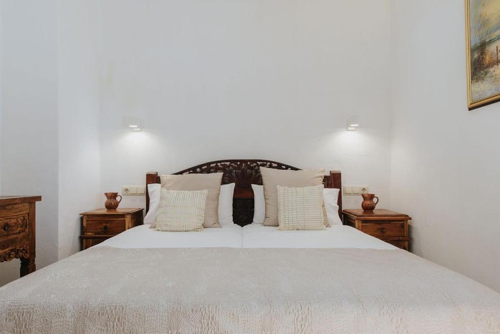 Villa & Guesthouse Paissa D'En Bernat Cala Tarida  Esterno foto
